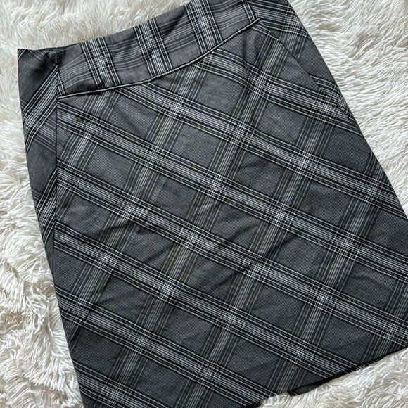 Fashion Bug Gray Plaid A-line Skirt Size 12 - Picture 2 of 6